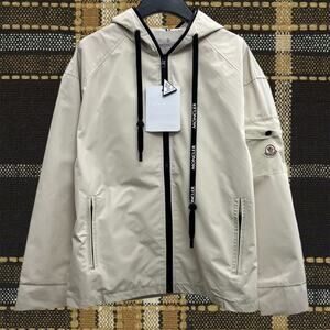Moncler Men's White Jacket